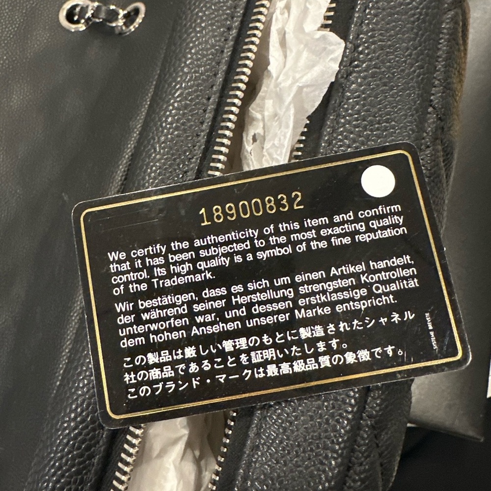 Chanel Easy Caviar Single Flap Bag in Black - Picture 7 of 14